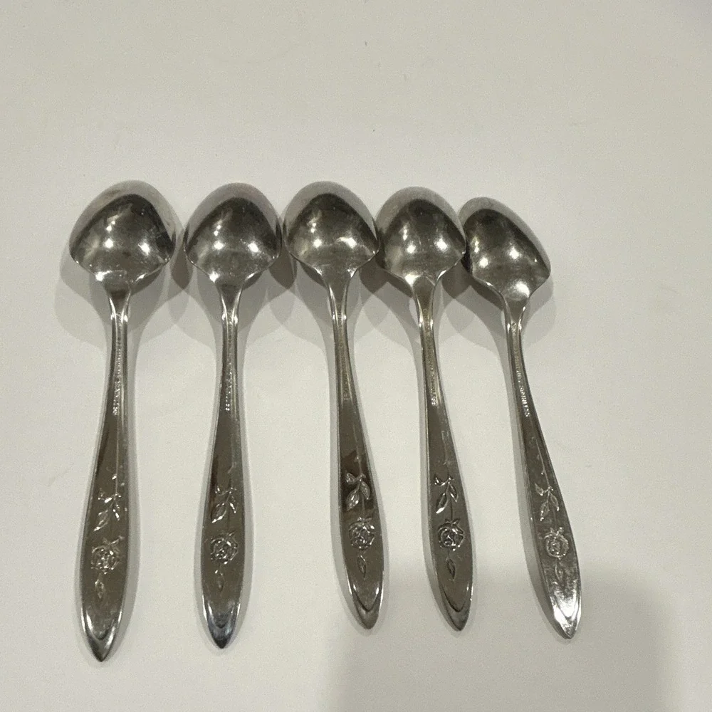 Lot of 5 Oneida community stainless teaspoons in My Rose pattern